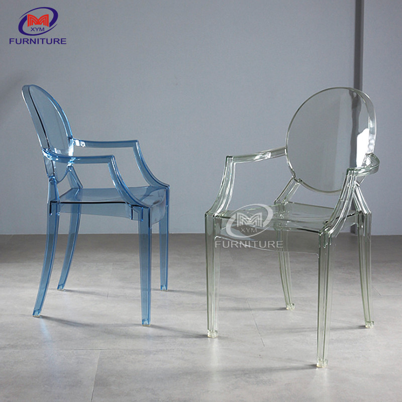 Colorful Stackable Louis Lear Plastic Ghost Chair Resin Chiavari Chair With Armrest 300kg